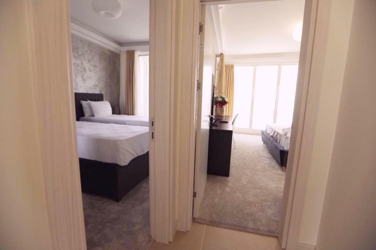 33Rd Floor Luxury Apartment Spa & Fitness Skopje Exterior foto