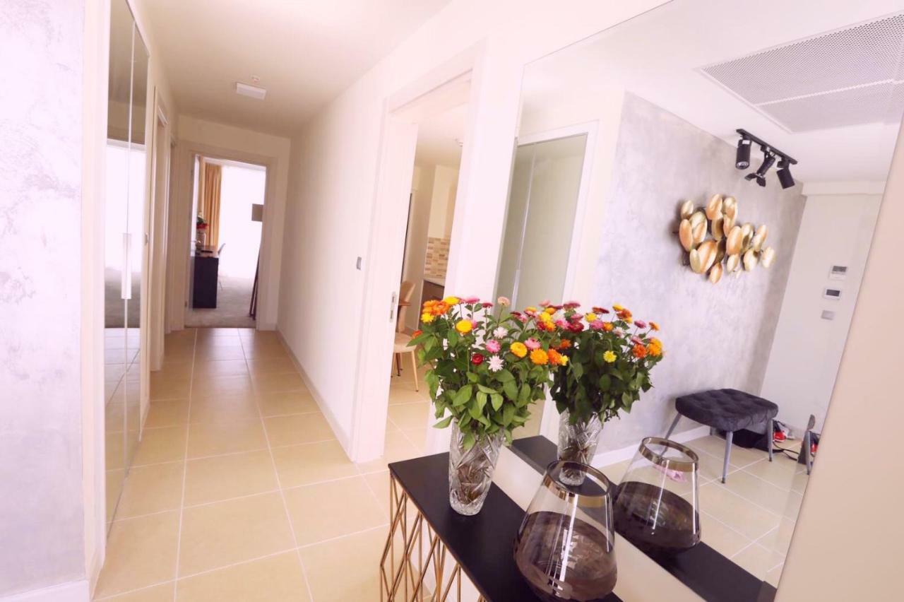33Rd Floor Luxury Apartment Spa & Fitness Skopje Exterior foto