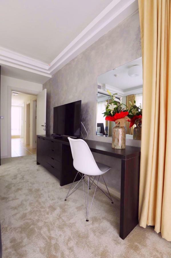 33Rd Floor Luxury Apartment Spa & Fitness Skopje Exterior foto